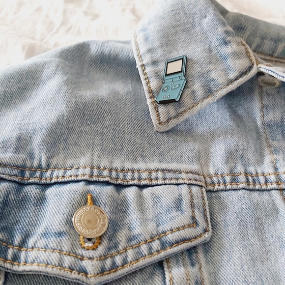 Last One⭐Gameboy Advance Enamel Pin - Picture 5 of 5